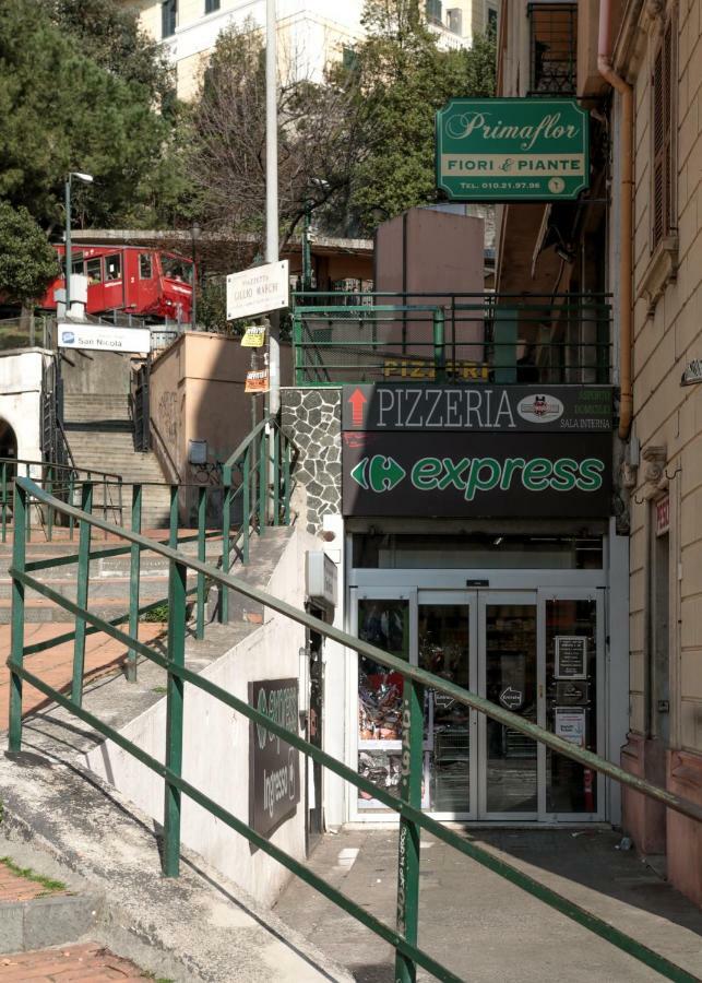 Guest house Naima 32 Genoa